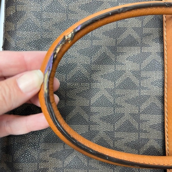 Michael Kors Hamilton Monogram Lock Gold Chain Bag Signature Large w Dust Bag - Picture 8 of 8